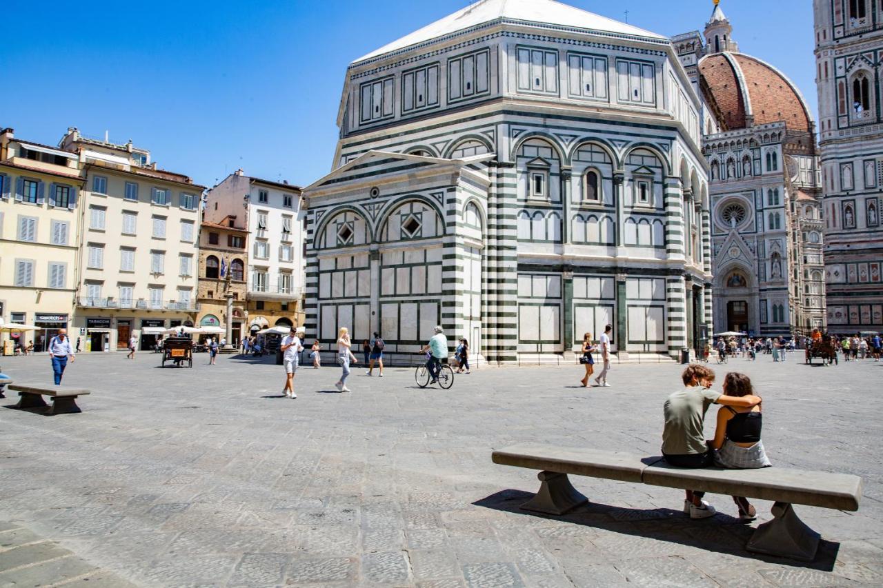 Unique Gem In Piazza Duomo Apartment Florenţa Exterior foto