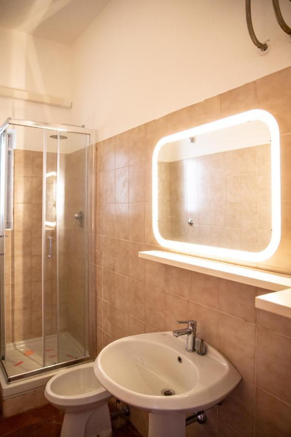 Unique Gem In Piazza Duomo Apartment Florenţa Exterior foto