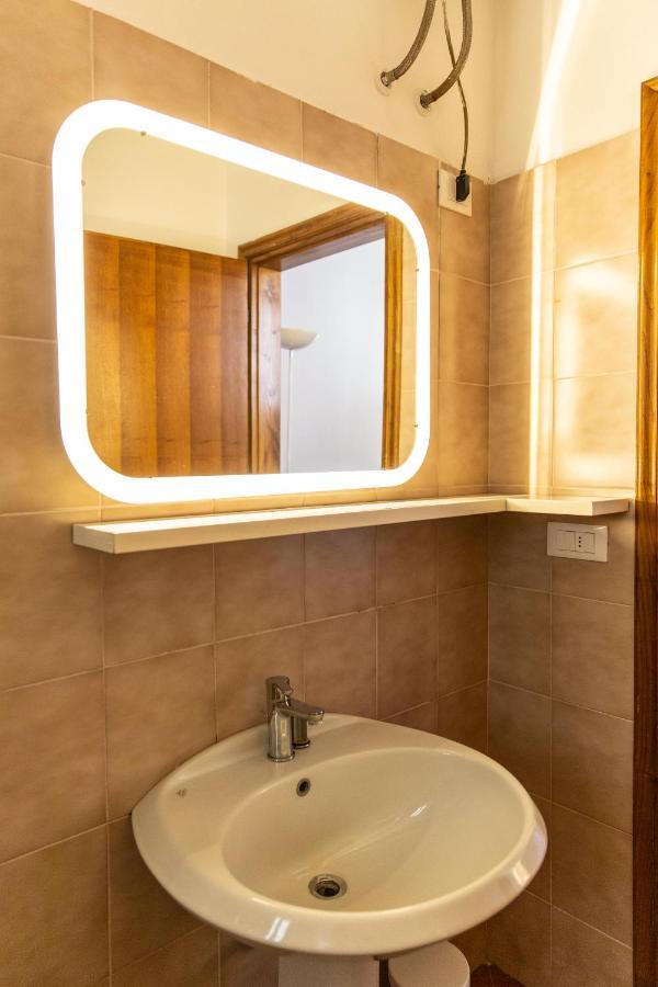 Unique Gem In Piazza Duomo Apartment Florenţa Exterior foto